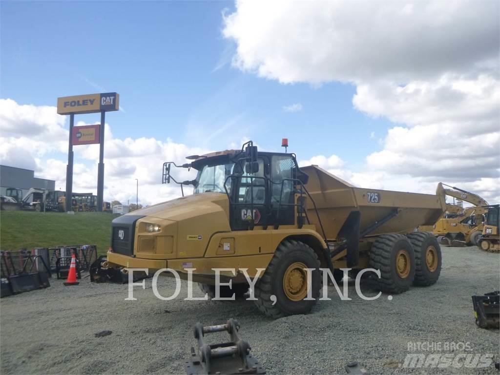 CAT 725-04 鉸接式起吊車