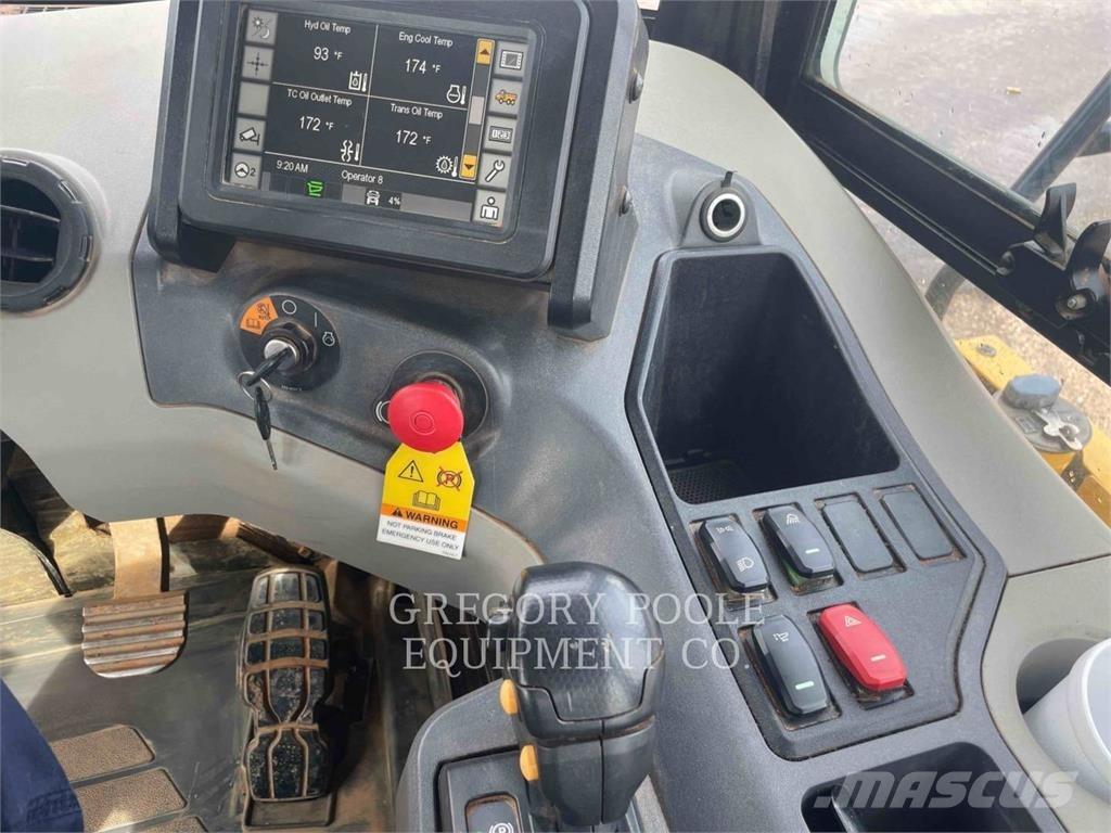 CAT 72504 鉸接式起吊車
