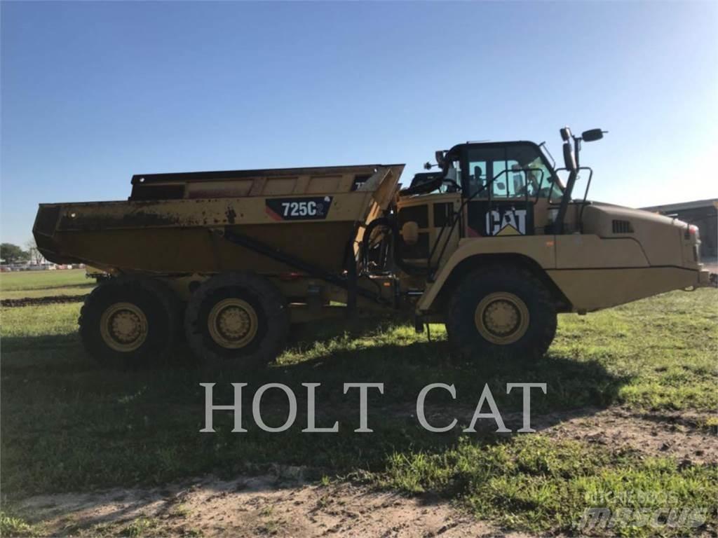 CAT 725C 鉸接式起吊車