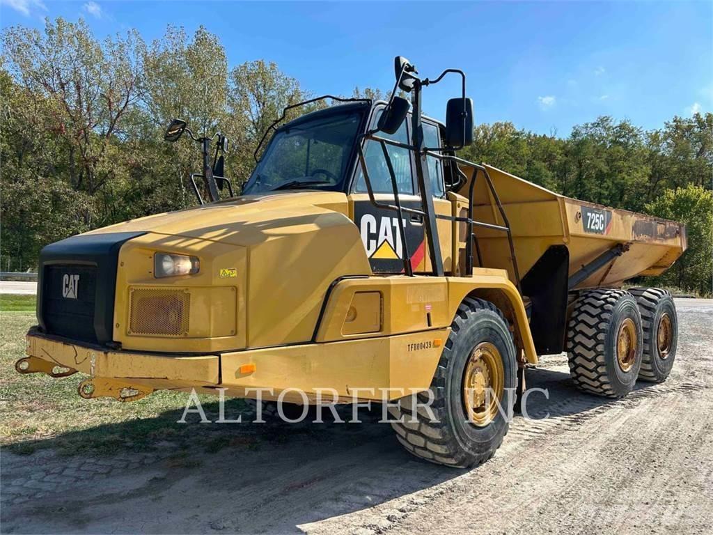 CAT 725C 鉸接式起吊車