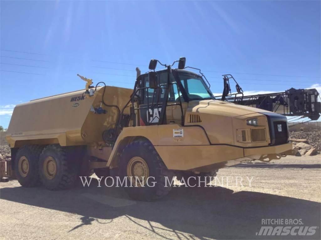 CAT 725C 鉸接式起吊車