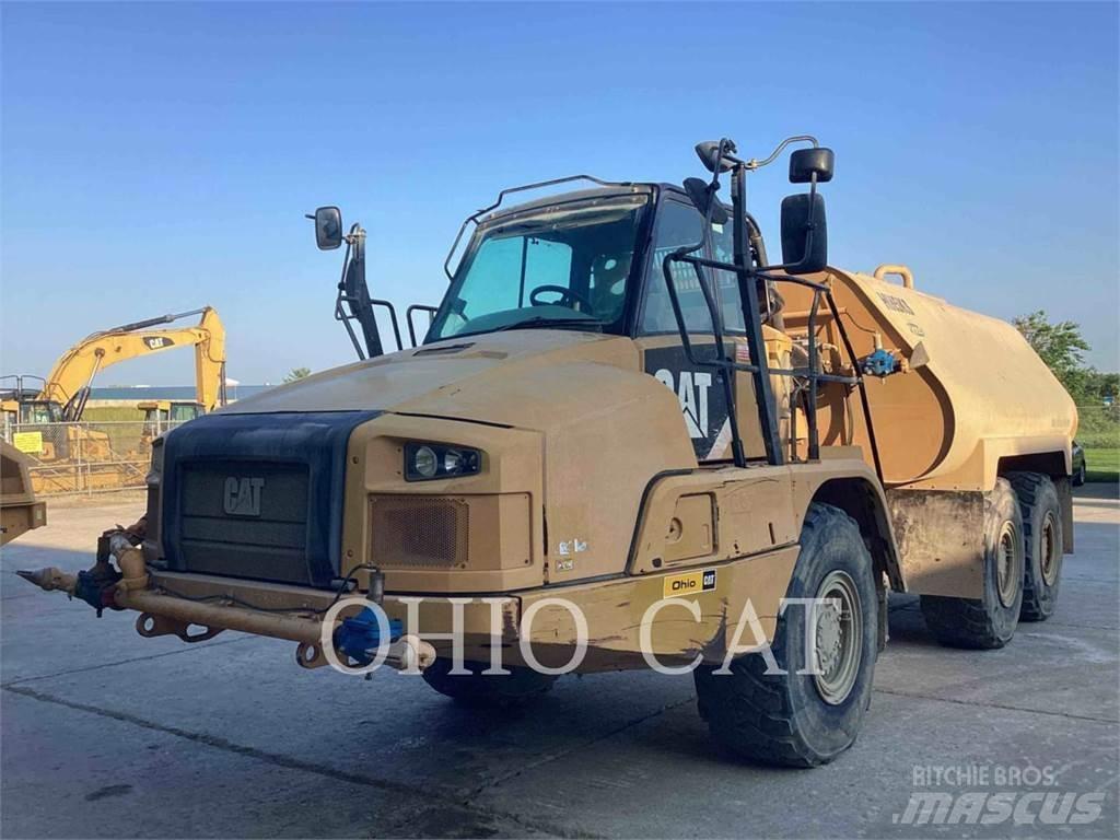 CAT 725C 鉸接式起吊車