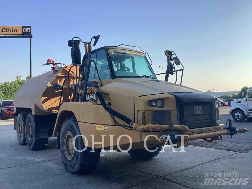 CAT 725C 鉸接式起吊車