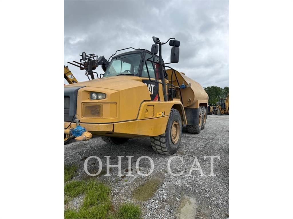 CAT 725C WT 鉸接式起吊車