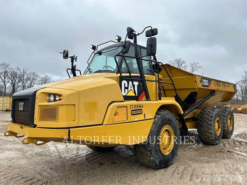 CAT 725C2 鉸接式起吊車