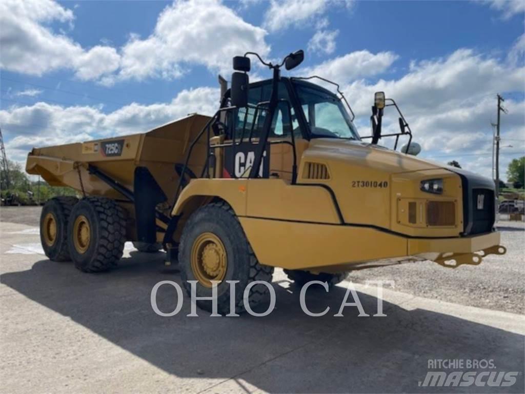CAT 725C2 鉸接式起吊車