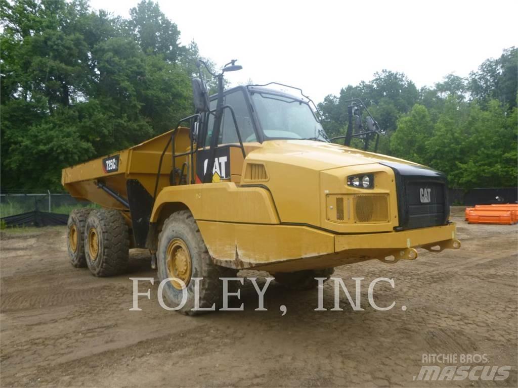 CAT 725C2 鉸接式起吊車