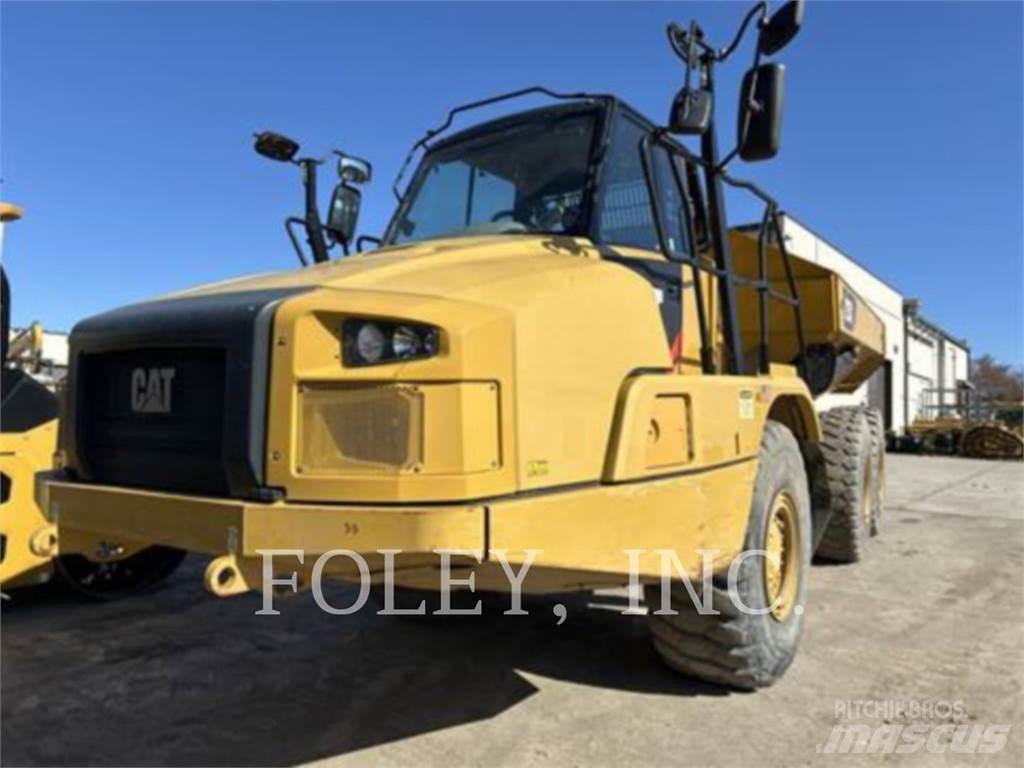 CAT 725C2 鉸接式起吊車