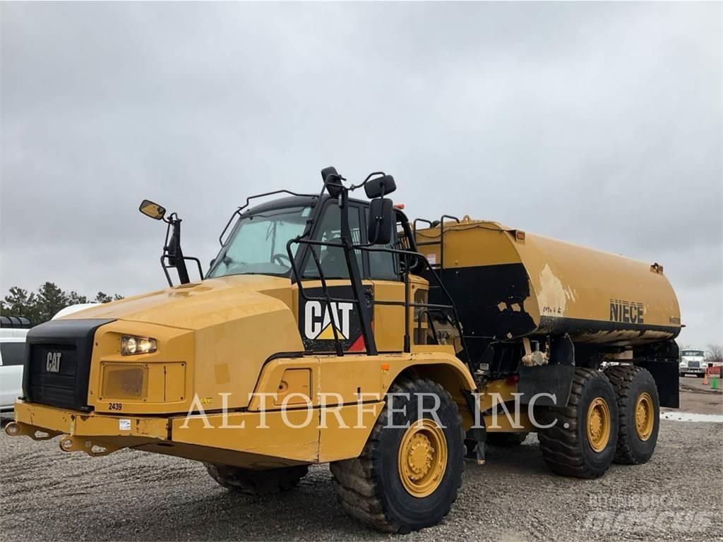 CAT 725C2 WT 鉸接式起吊車