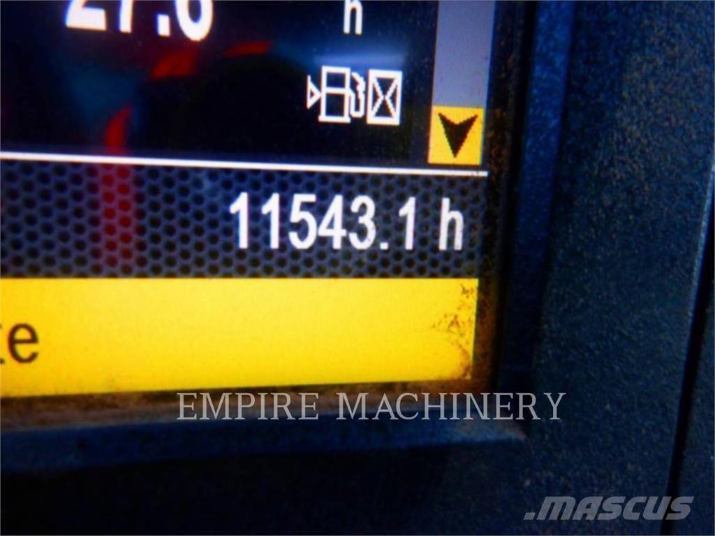 CAT 725C2 WT Water tankers