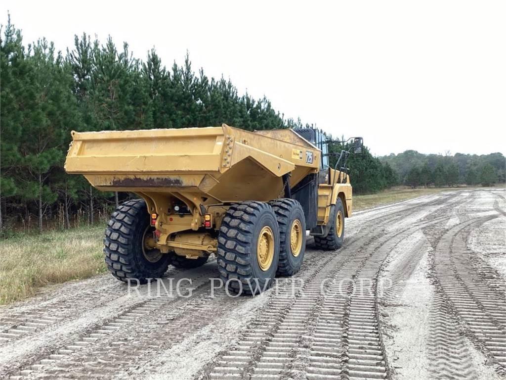 CAT 725TG 鉸接式起吊車