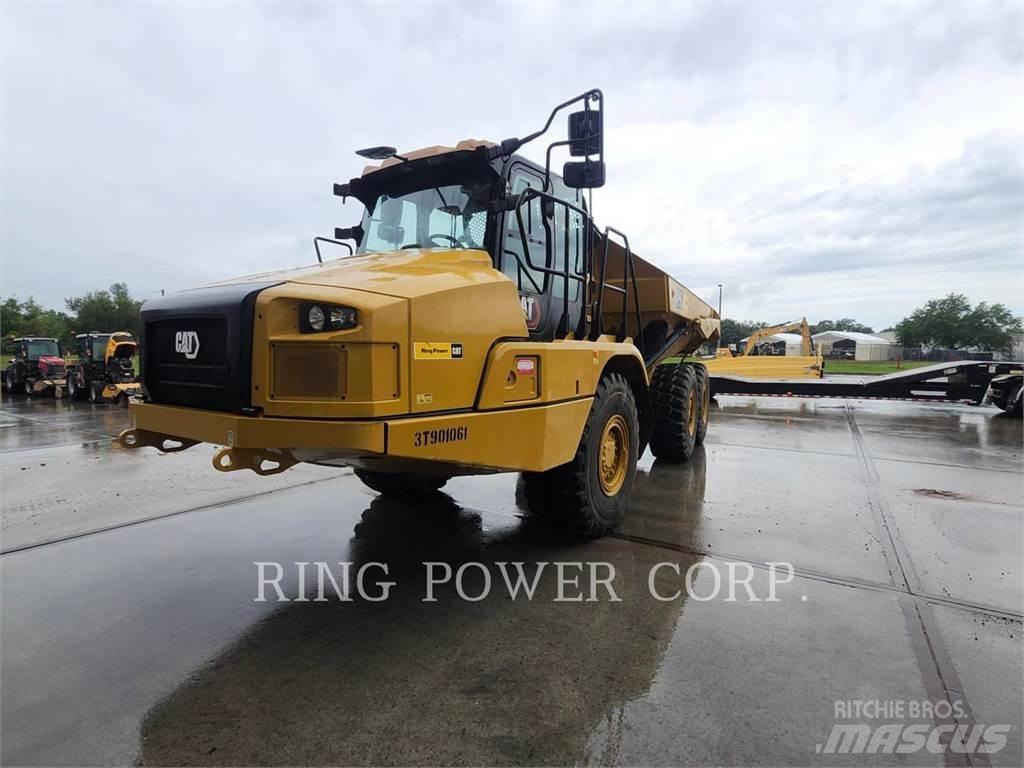 CAT 725TG 鉸接式起吊車