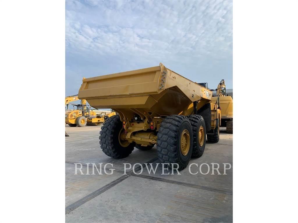 CAT 725TG 鉸接式起吊車