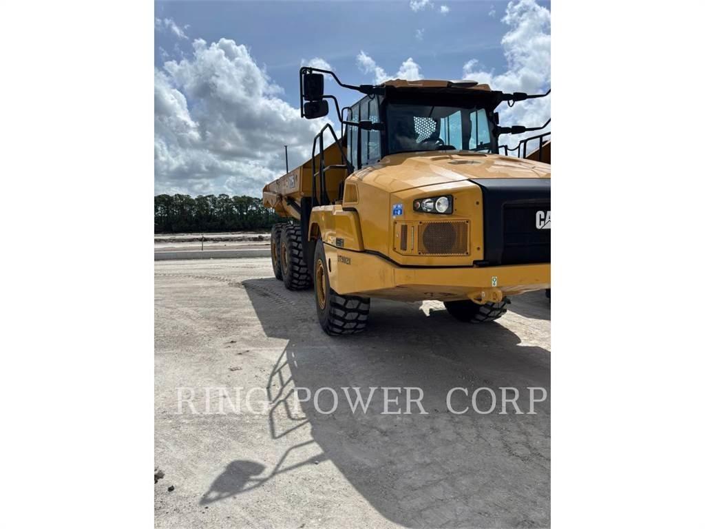 CAT 725TG 鉸接式起吊車