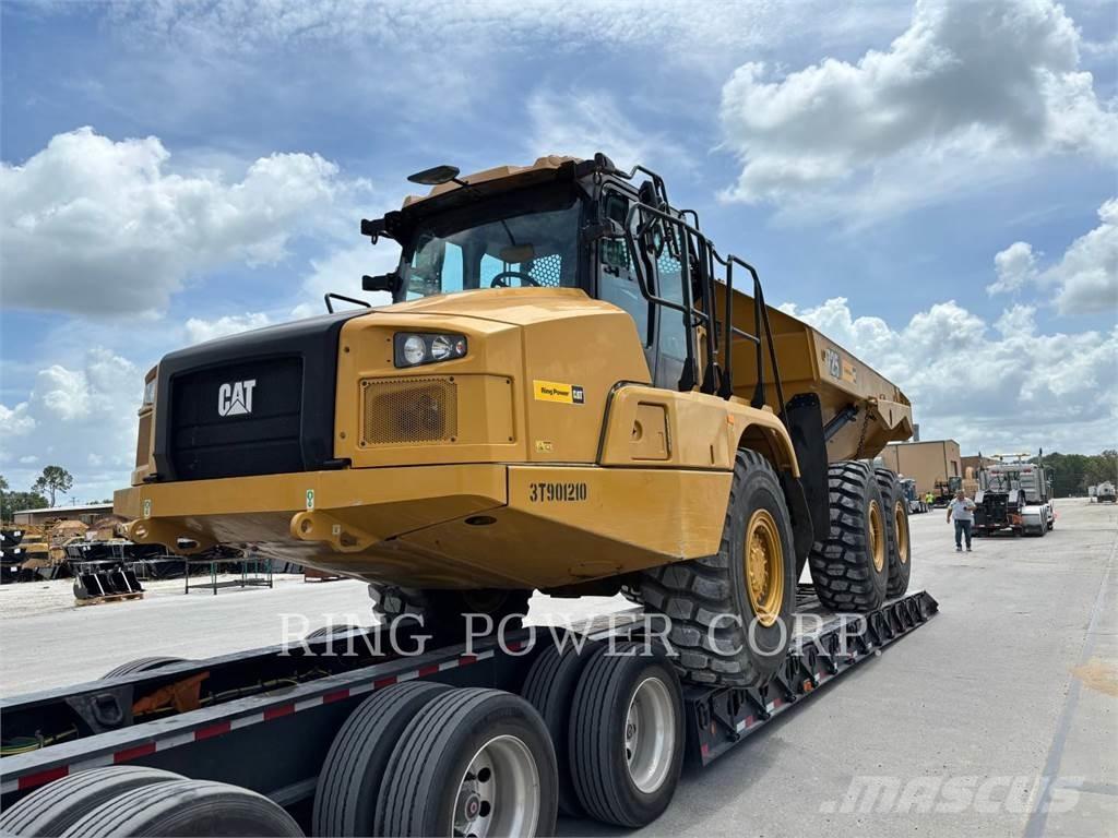 CAT 725TG 鉸接式起吊車