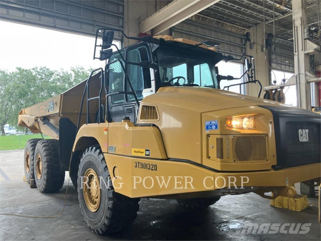 CAT 725TG 鉸接式起吊車