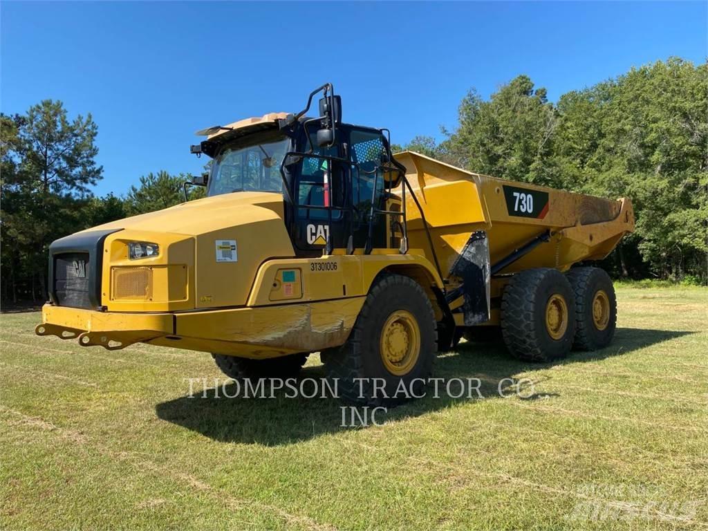 CAT 730 鉸接式起吊車