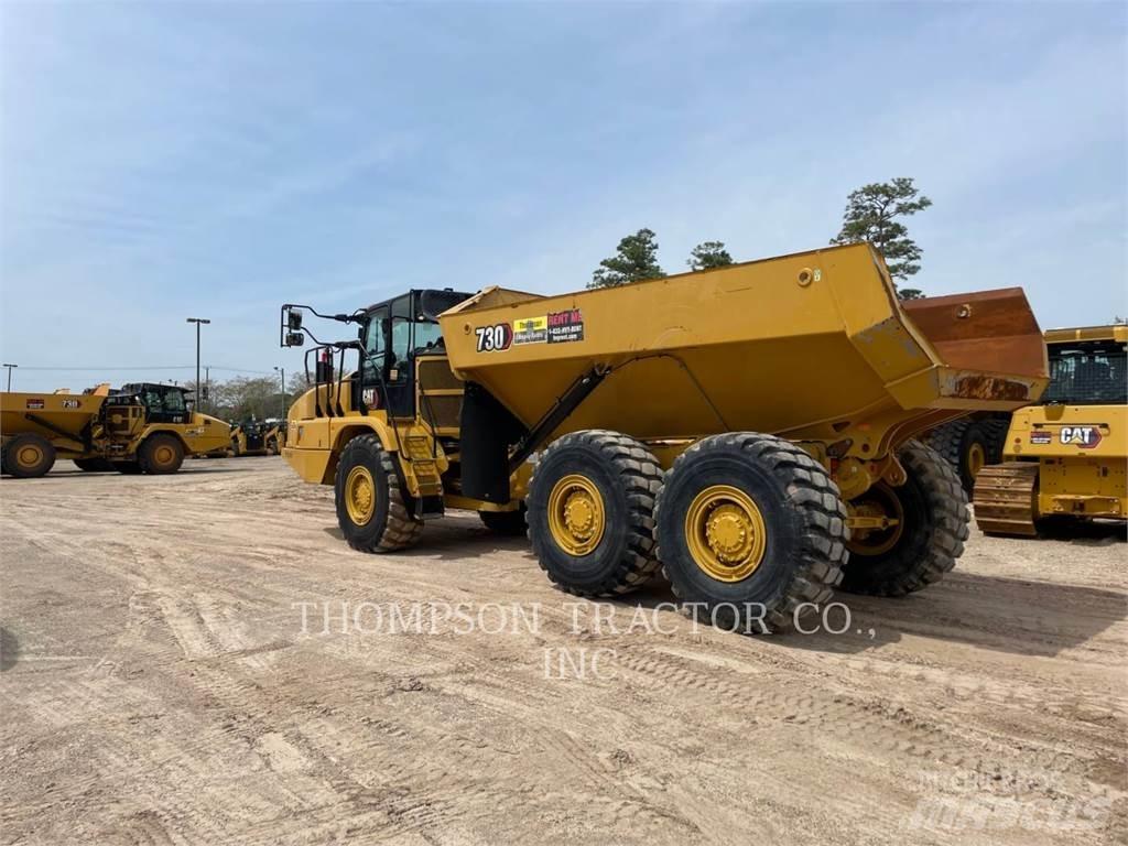 CAT 730 鉸接式起吊車