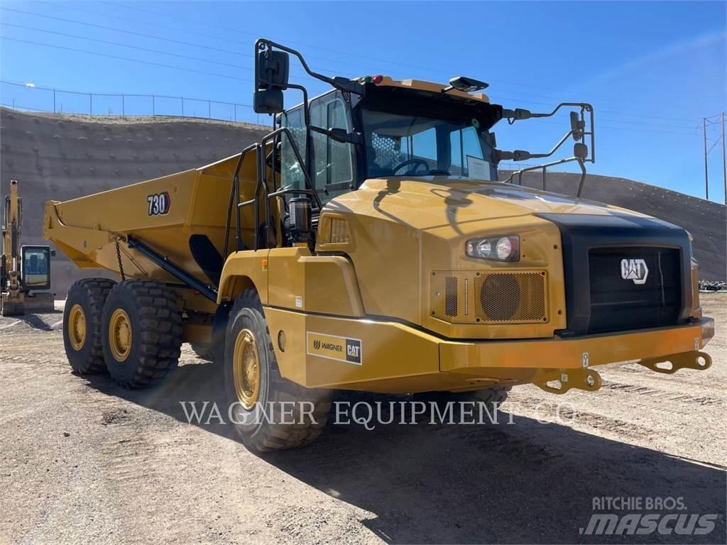CAT 730 鉸接式起吊車