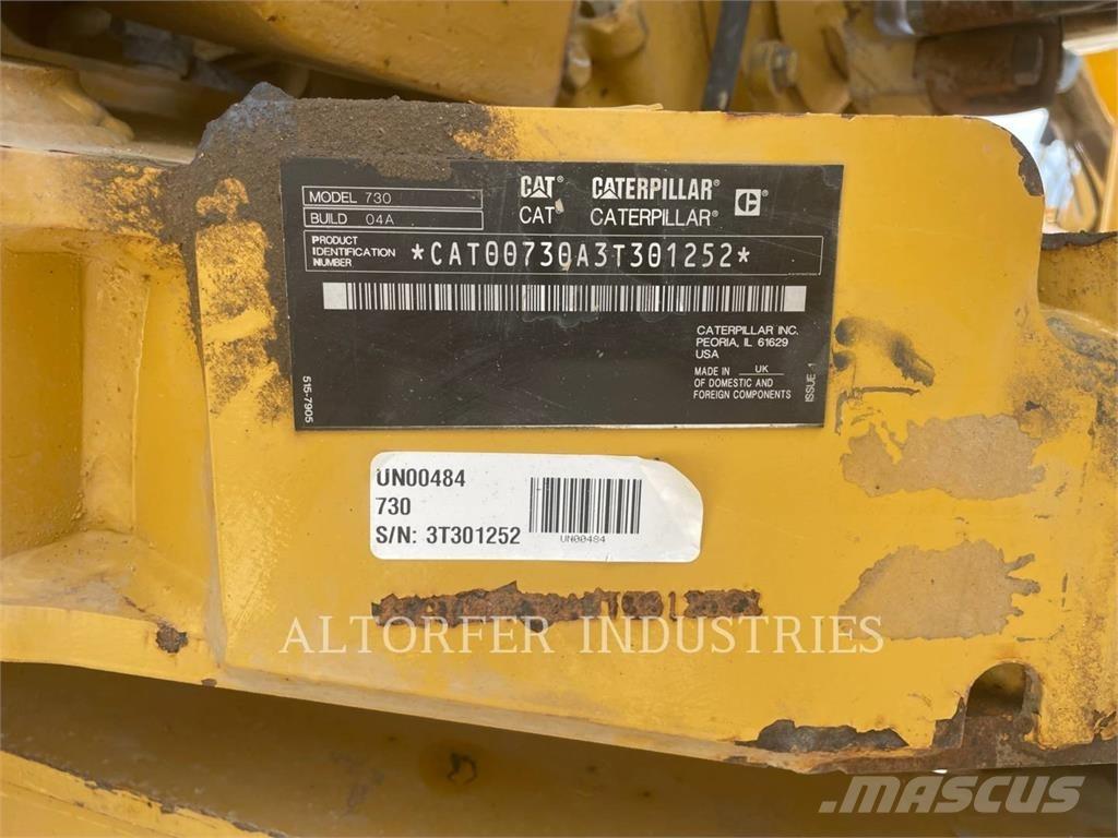 CAT 730 鉸接式起吊車