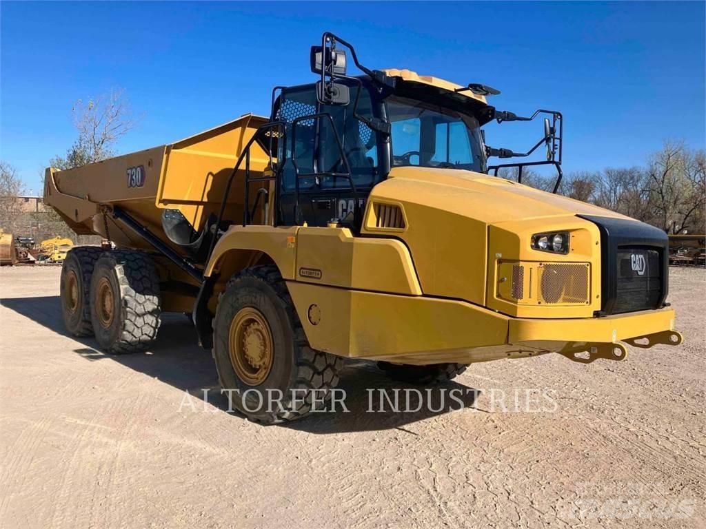 CAT 730 鉸接式起吊車