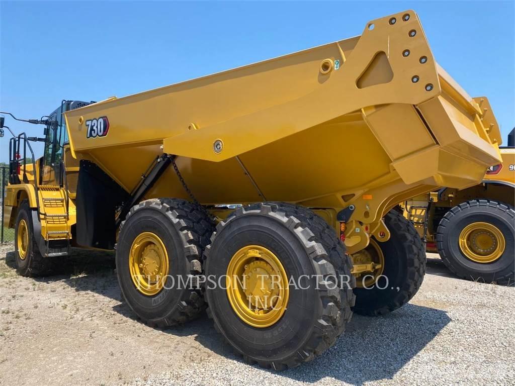 CAT 730 鉸接式起吊車