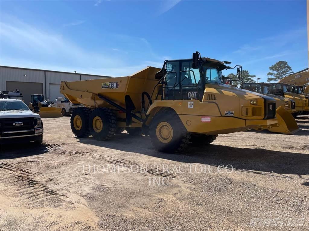 CAT 730 鉸接式起吊車