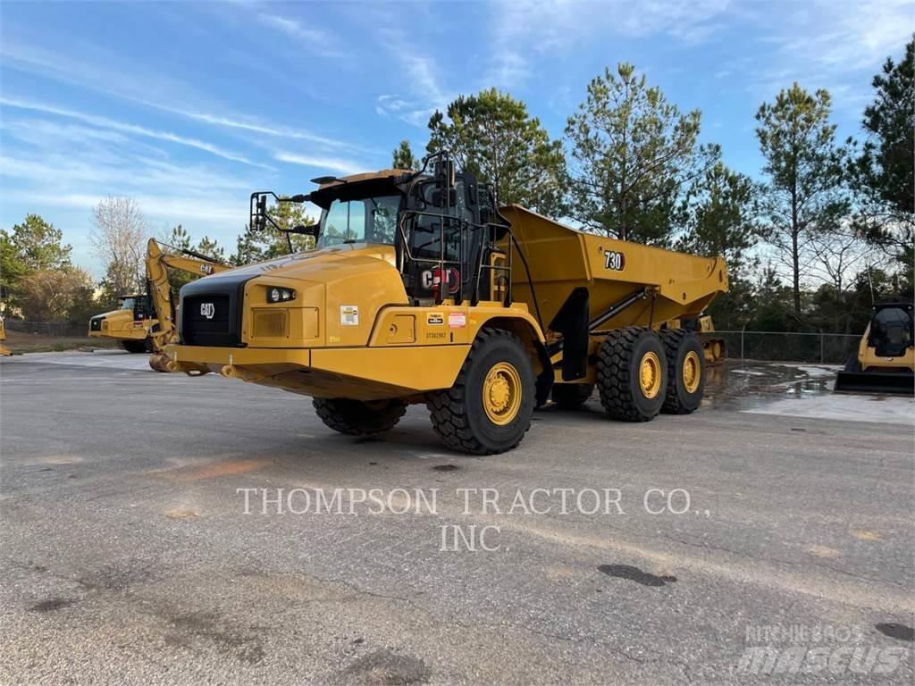 CAT 730 鉸接式起吊車