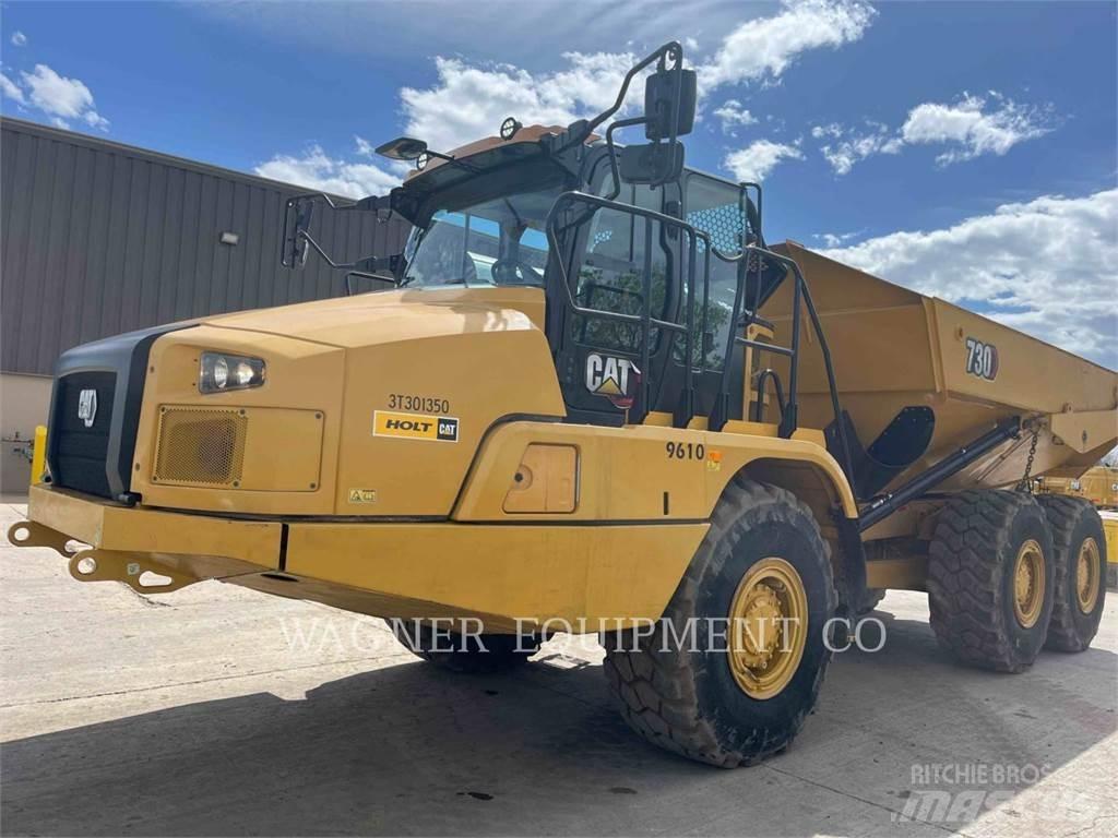 CAT 730 鉸接式起吊車