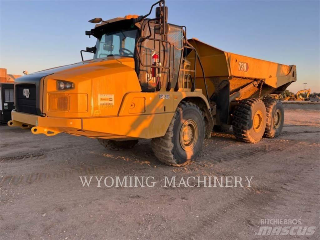 CAT 730 鉸接式起吊車