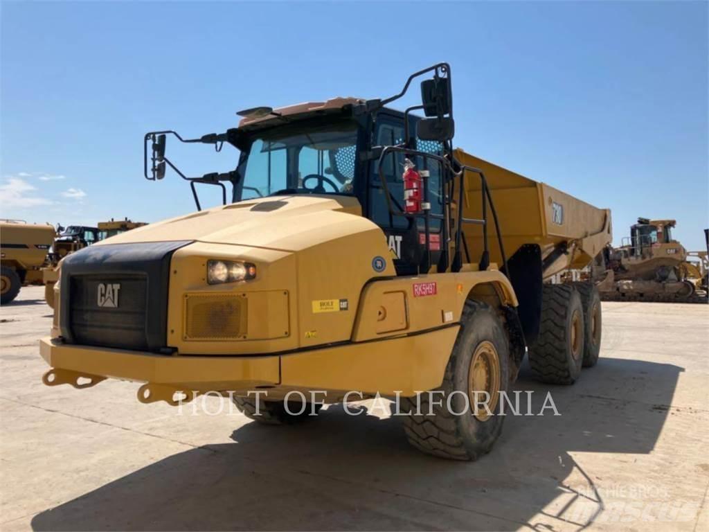 CAT 730 鉸接式起吊車