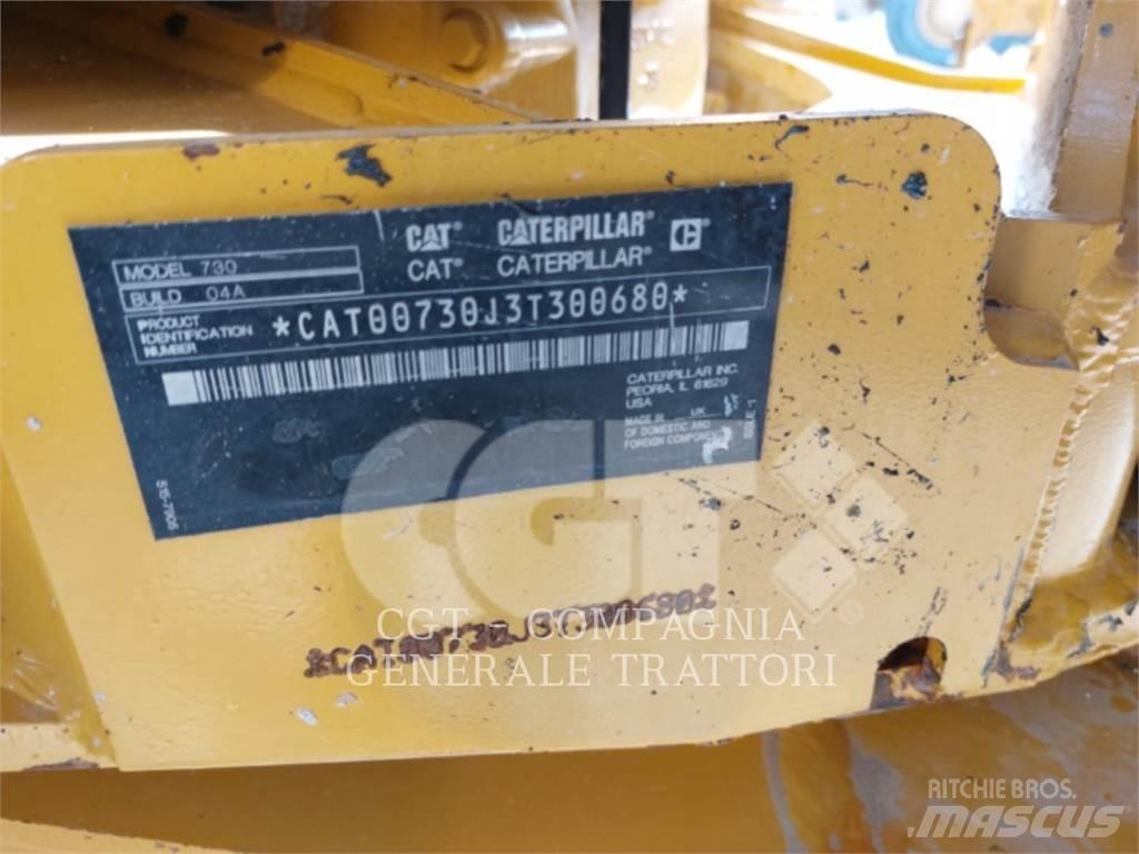CAT 730 鉸接式起吊車