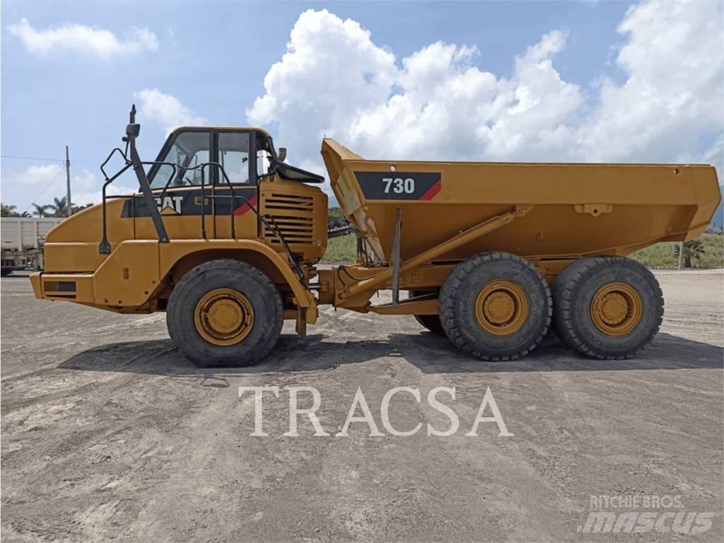 CAT 730 鉸接式起吊車