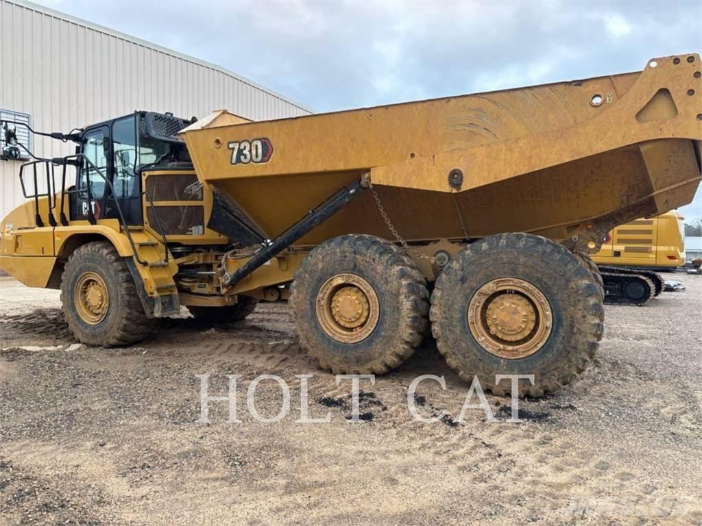 CAT 730 鉸接式起吊車