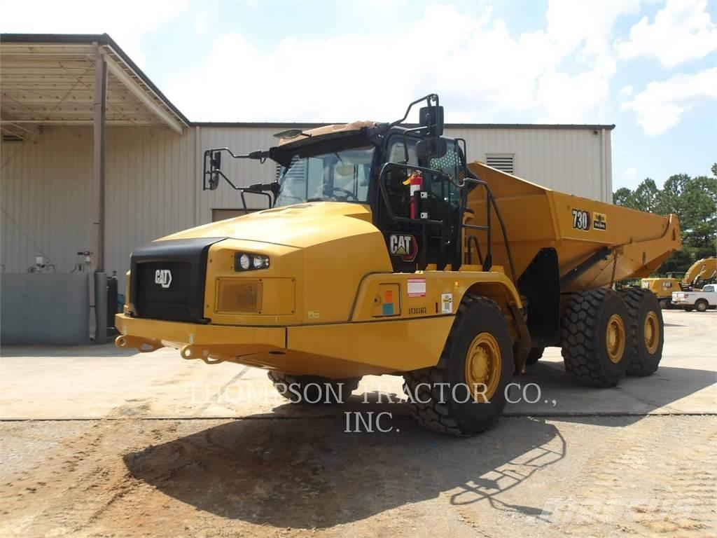 CAT 730 鉸接式起吊車