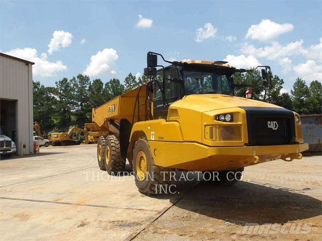 CAT 730 鉸接式起吊車