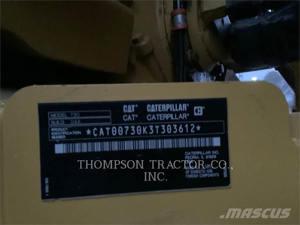 CAT 730 鉸接式起吊車