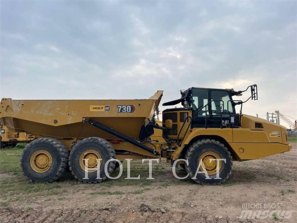 CAT 730 鉸接式起吊車