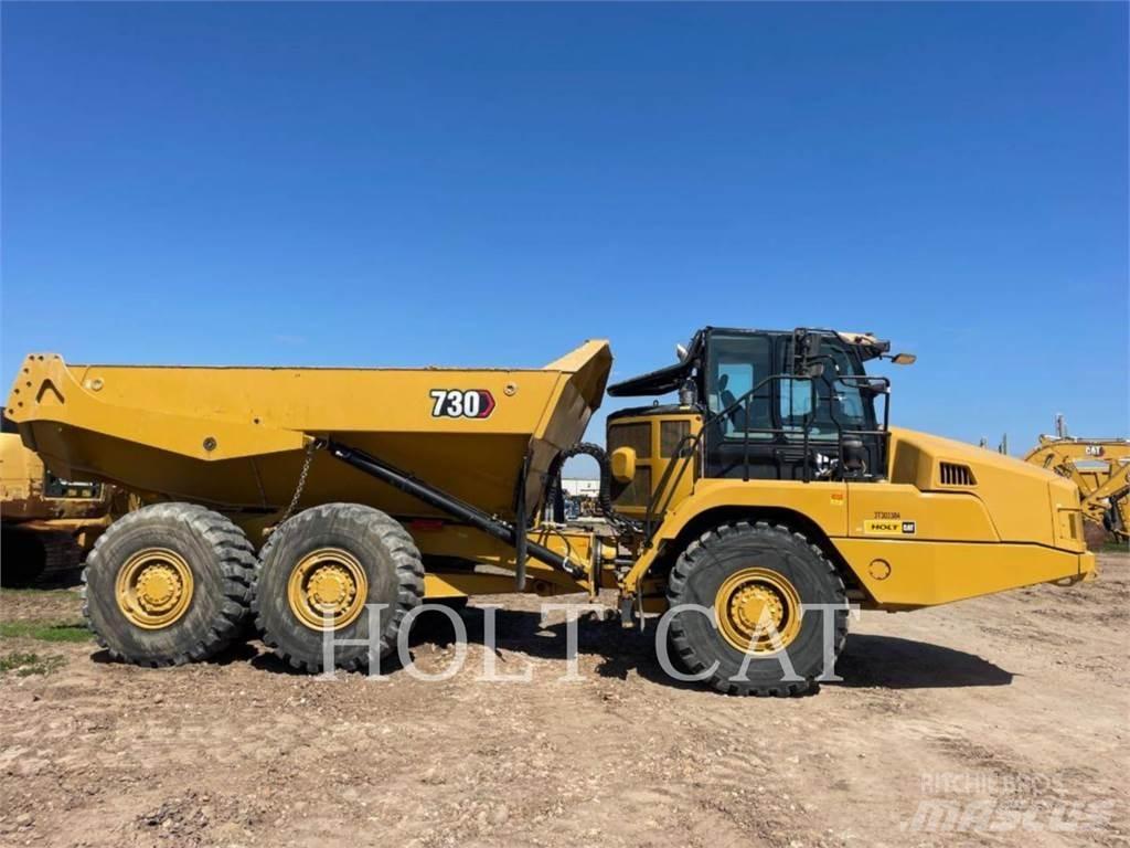 CAT 730 鉸接式起吊車