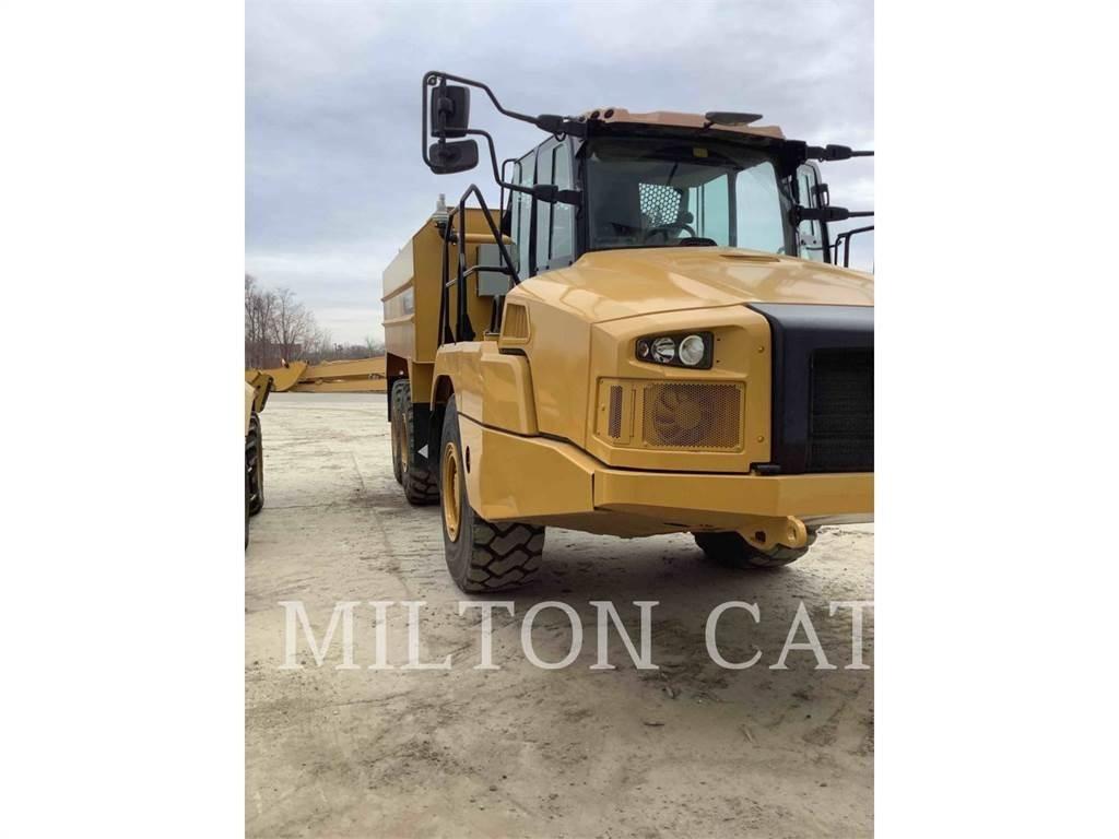 CAT 730 鉸接式起吊車