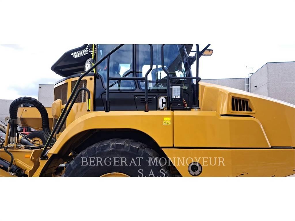 CAT 730 鉸接式起吊車