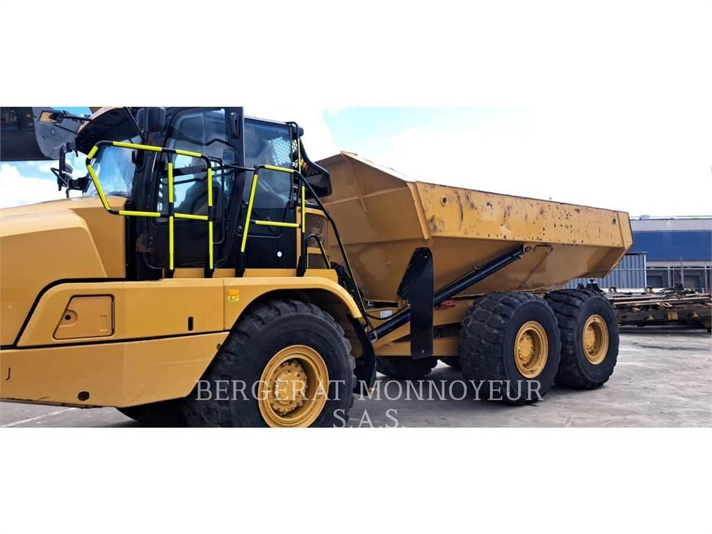 CAT 730 鉸接式起吊車