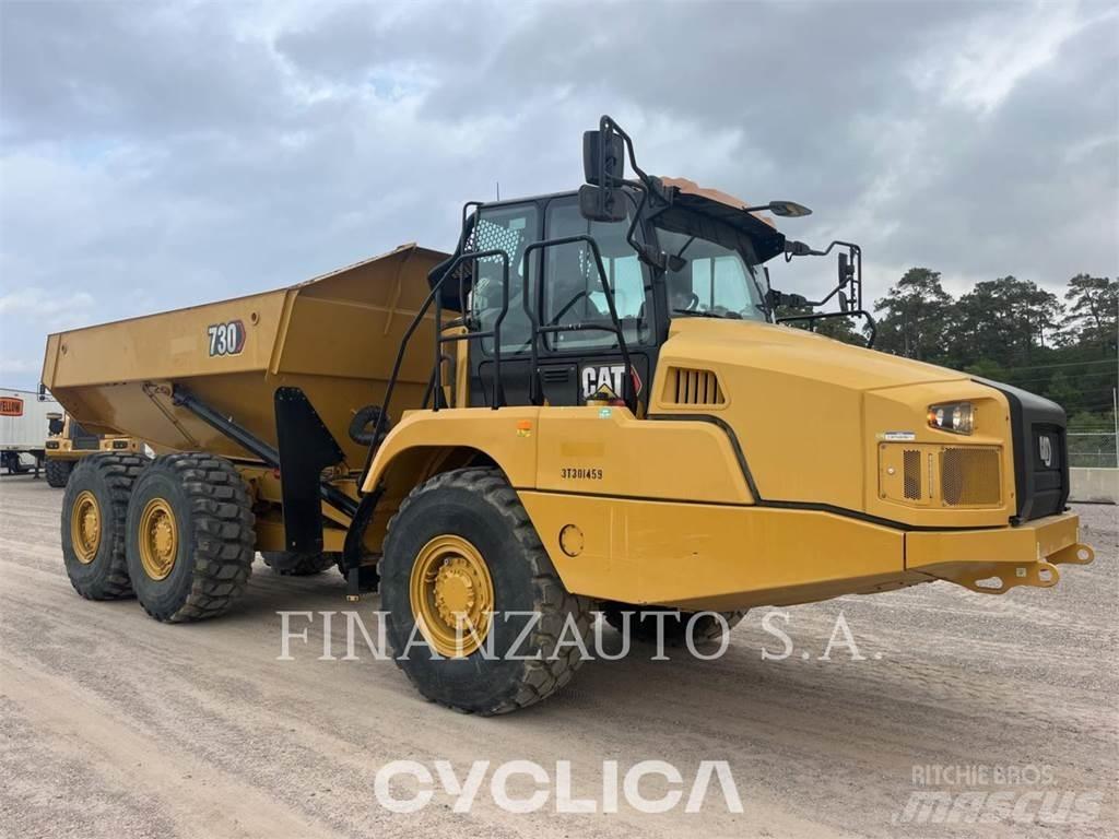CAT 730 鉸接式起吊車