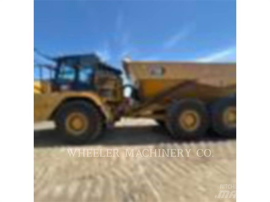 CAT 730 鉸接式起吊車
