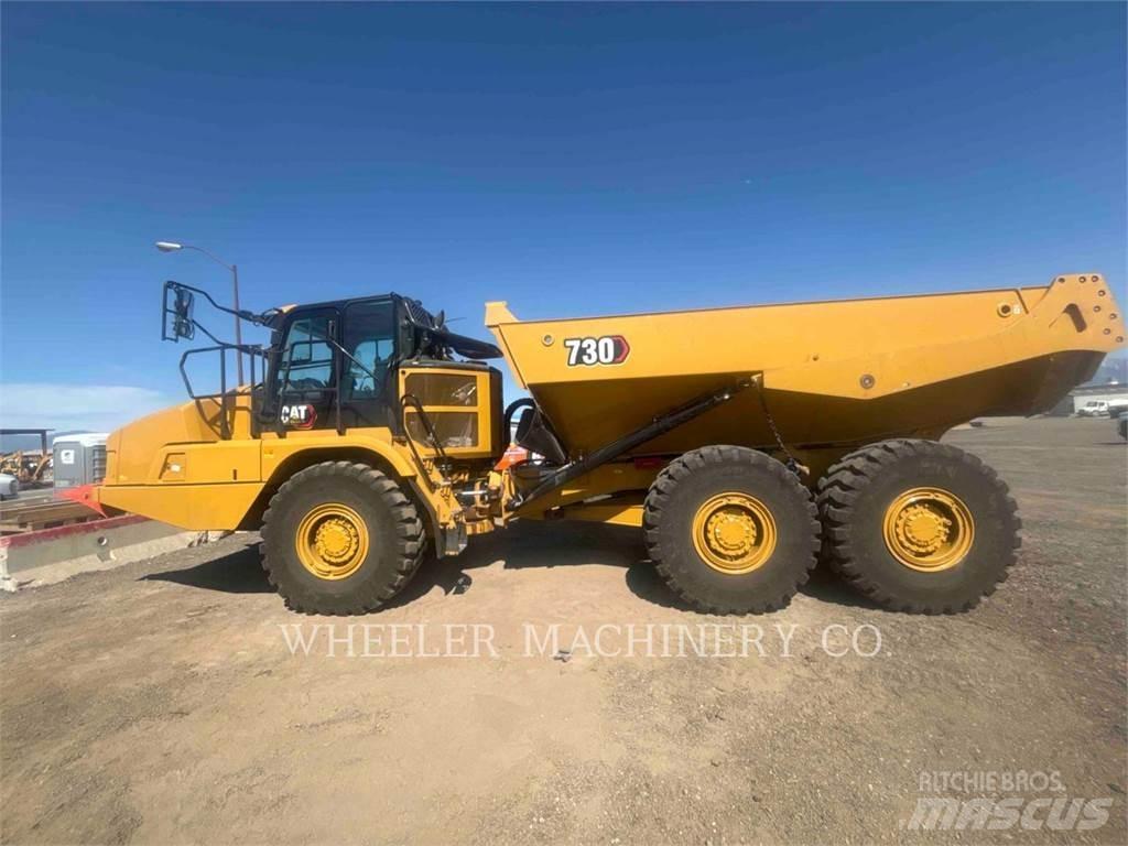 CAT 730 鉸接式起吊車