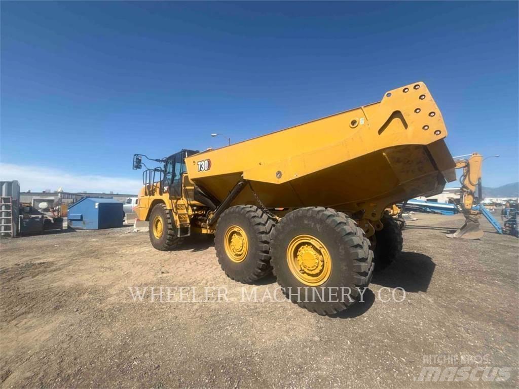 CAT 730 鉸接式起吊車