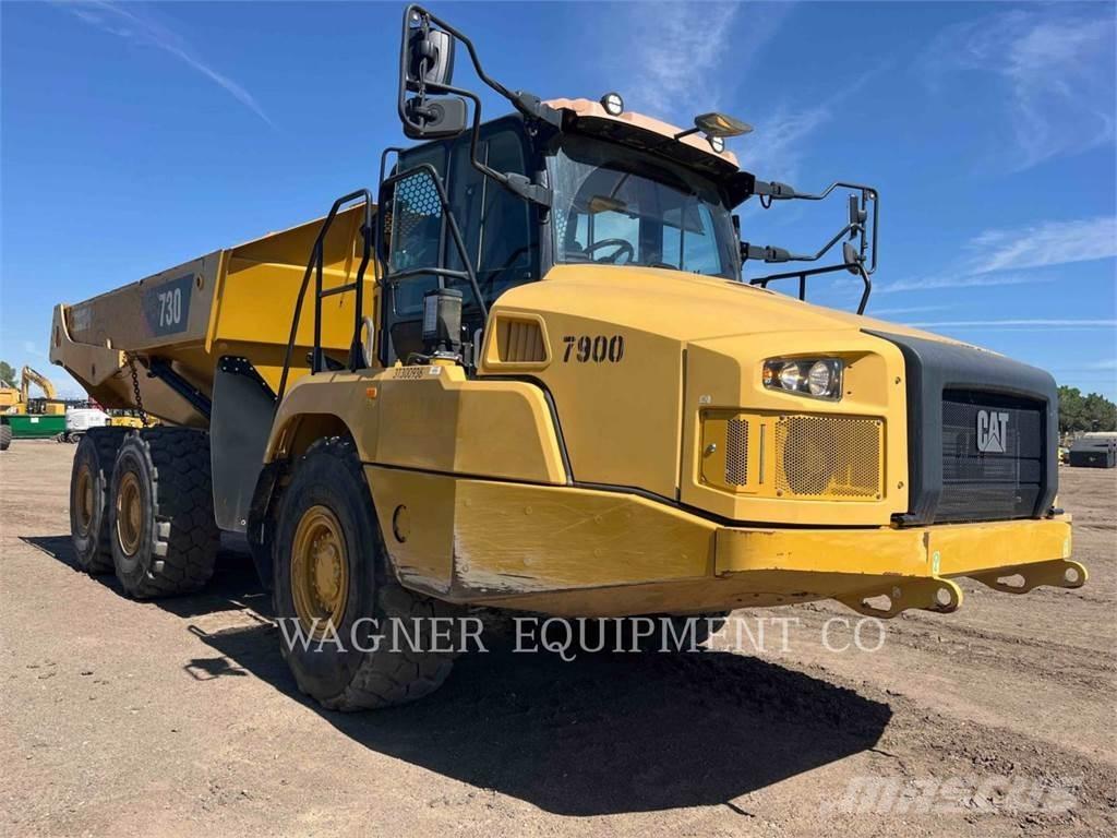 CAT 730 鉸接式起吊車