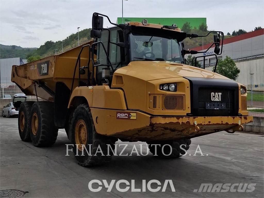 CAT 730 鉸接式起吊車