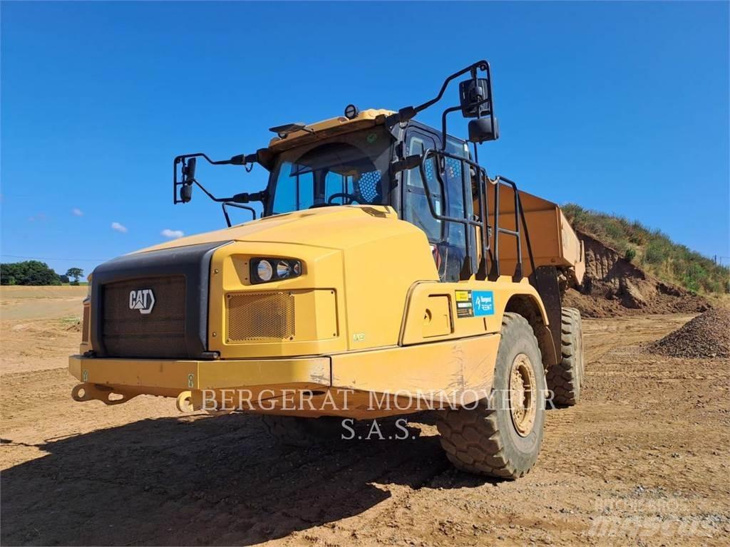 CAT 730 鉸接式起吊車