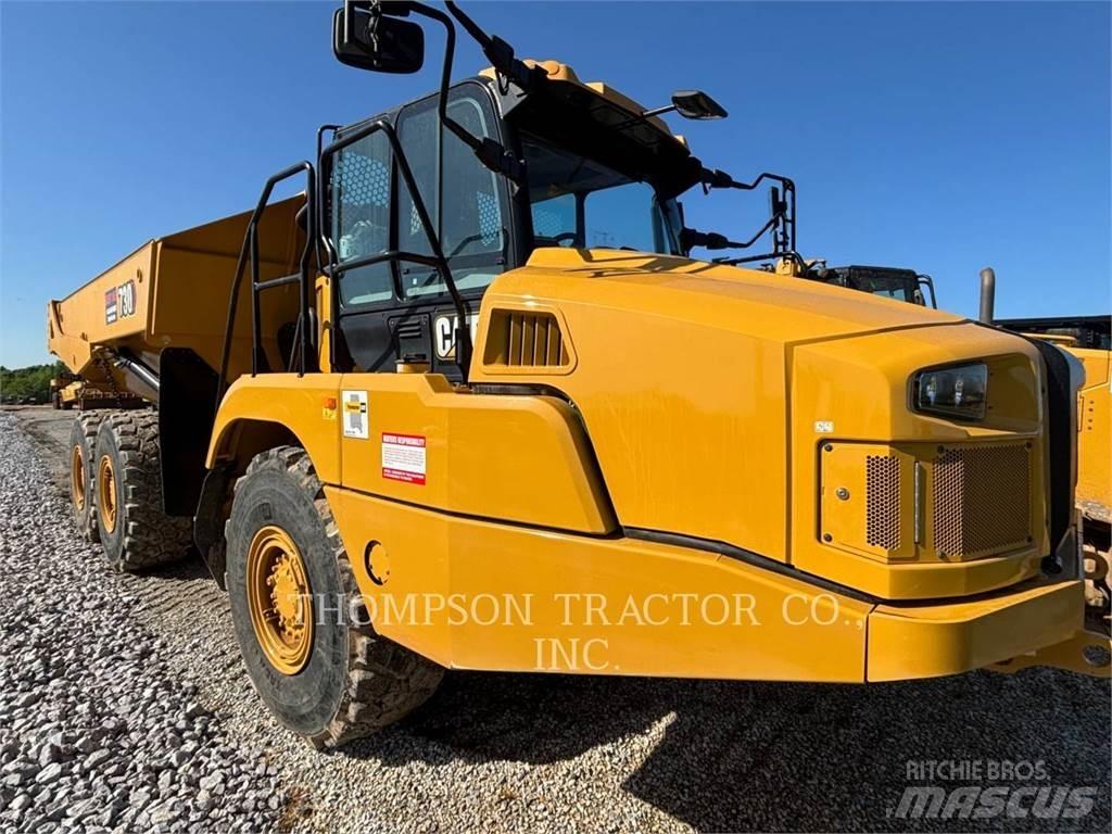 CAT 730 鉸接式起吊車